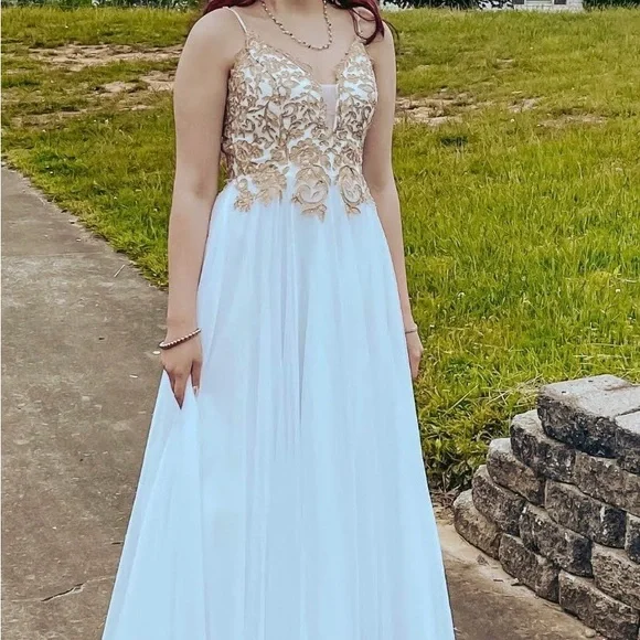 Macy’s White/Gold Ballgown Prom Dress